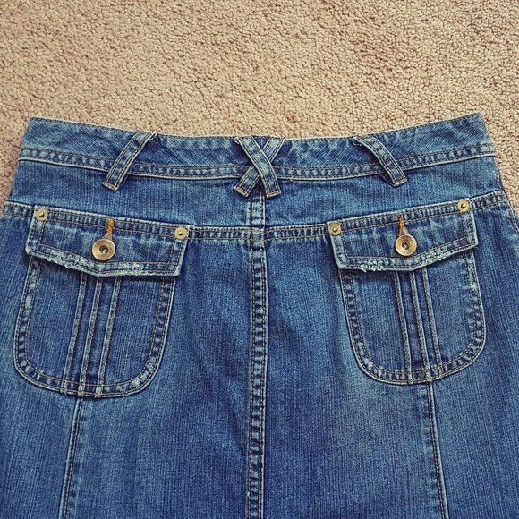 Banana Republic Jean Skirt - Picture 3 of 8